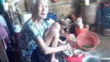 Rơi nước mắt nhìn cụ bà 95 tuổi sống cô đơn tại Ý Yên Nam Định