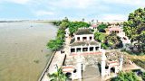 Mảnh đất ngã ba sông