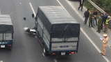 Video TNGT ngày 26/2: Người đàn ông đi xe máy tự đâm vào cột điện tử vong ở Vụ Bản, Nam Định