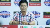 Thua đau phút cuối ở “chung kết ngược”, HLV Nguyễn Văn Sỹ trách trọng tài nặng tay