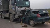 Nam Định: Xe con đấu đầu xe tải, một đại úy biên phòng tử vong