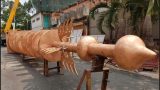 Lắp đỉnh tháp đồng nặng 6 tấn tại Việt Nam Quốc Tự