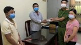Người dân nhặt 70 triệu đồng rơi vãi trên đường trả lại người mất