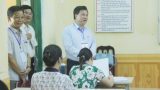 Thứ trưởng Bộ GD&ĐT Nguyễn Hữu Độ kiểm tra công tác chấm thi tại Nam Định