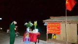 Chiến sĩ biên phòng lập bàn thờ vọng bái biệt cha vì COVID-19