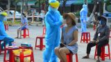 Bệnh nhân 1017 tự mua thuốc uống cả tuần, đi chợ Hà Thân gặp rất nhiều người và chưa rõ nguồn lây