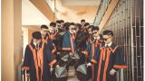Lạ mắt với bộ kỷ yếu sặc mùi hắc ám của học sinh THPT Tống Văn Trân Nam Định