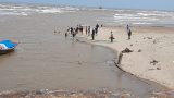 Nam Định: 18 học sinh ra tắm biển, 3 em bị sóng cuốn mất tích