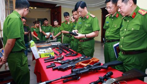Nam Định: Xét xử 2 đối tượng dùng súng quân dụng giết người