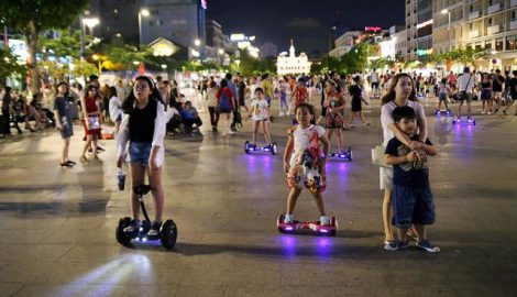 Nam Định: Cảnh báo nguy cơ mất an toàn từ xe điện cân bằng