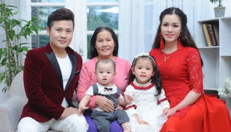 Nam Định: Ca sĩ Ngọc Ký “Mẹ và vợ đều có vị trí quan trọng như nhau “
