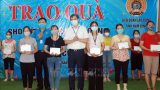 Nam Định: Tặng quà cho công nhân lao động có hoàn cảnh khó khăn