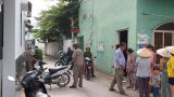 Người đàn bà ghen tuông, tưới xăng đốt nhà, chồng và con bị bỏng nặng