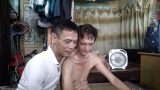 Người đàn ông kể lại phút cứu cháu bé rơi từ tầng 2 ở Nam Định
