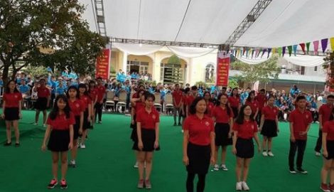 Dư âm ngày 20/11: Ơn Cha nghĩa Thầy ở trường Nguyễn Khuyến – Nam Định với hơn 40 năm lịch sử