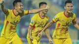 Cầu thủ Nam Định đã nhận được lương, tập trung cho mục tiêu trụ hạng