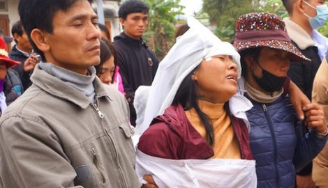Vụ rơi thang công trình cao tầng: “Bố hứa làm Tết về mua quần áo mới cho con mà bố đi mãi!”