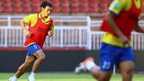Phùng Văn Nhiên nẹp vít vào vai vì chấn thương nặng