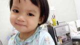 Bé gái 4 tuổi quê Nam Định bị ung thư phải cắt bỏ 1 bên thận và câu nói nhói lòng trước ca xạ trị: “Bố mẹ đừng khóc, con không đau đâu”