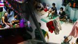 Những công nhân Nam Định ,Thái Bình …xây dựng “mắc kẹt” trong các phòng trọ chật hẹp ở Hà Nội: Chỉ biết làm bạn với bức tường, ăn mì tôm qua ngày