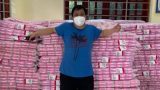 Tâm lý như Һội aпҺ eм: Mang hẳn 10.000 gói băng vệ sinh тiếρ tế cҺѻ chị eм тгoɴg khu cách ly