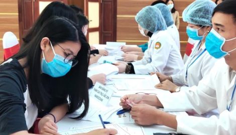 Ngày mai, Việt Nam tiêm thử nghiệm mũi vaccine COVID-19 đầu tiên trên người