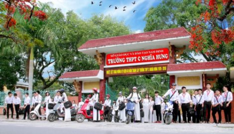 Trường THPT C Nghĩa Hưng Tự hào mái trường nơi đầu sóng