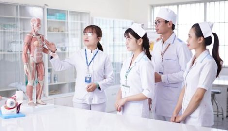 Thêm 2 trường đại học tuyển bổ sung chỉ tiêu điều dưỡng, y tế