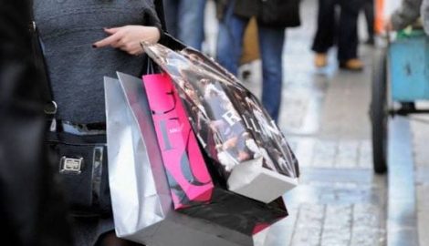 Dâu mới khốn khổ vì hai hộp bánh biếu Tết mẹ chồng Nam Định